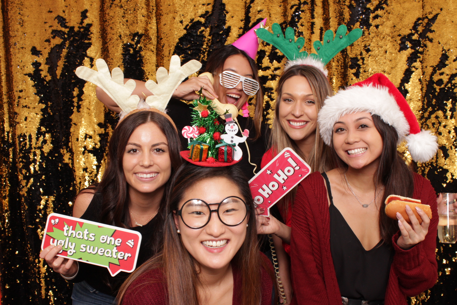 bswift Holiday Party | View more photos from the event at events.alfrescophoto.com/u/AlfrescoPhoto/bswift-Holiday-Party